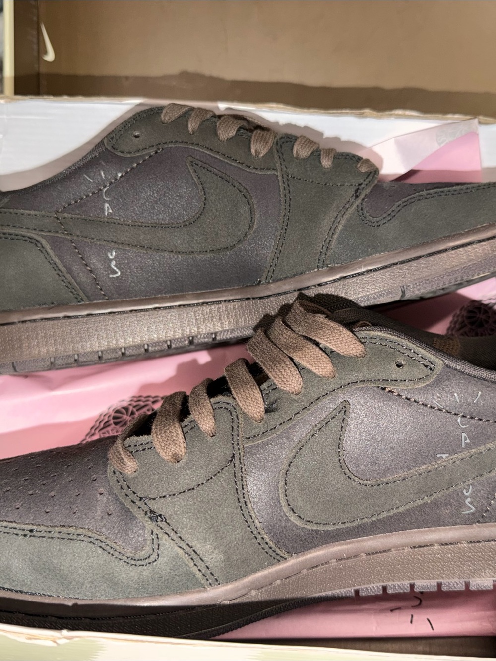 Nike Men’s Low-Top Suede Sneakers in Olive Green and Brown replicas